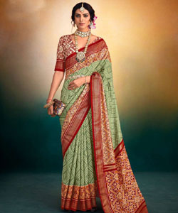 Beautiful Velvet Tussar Silk With Weaving Border Saree