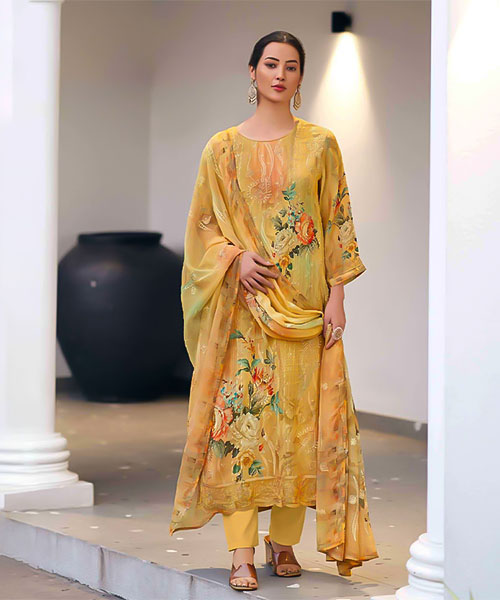 Yellow Georgette Party Wear Salwar Kameez in peterborough