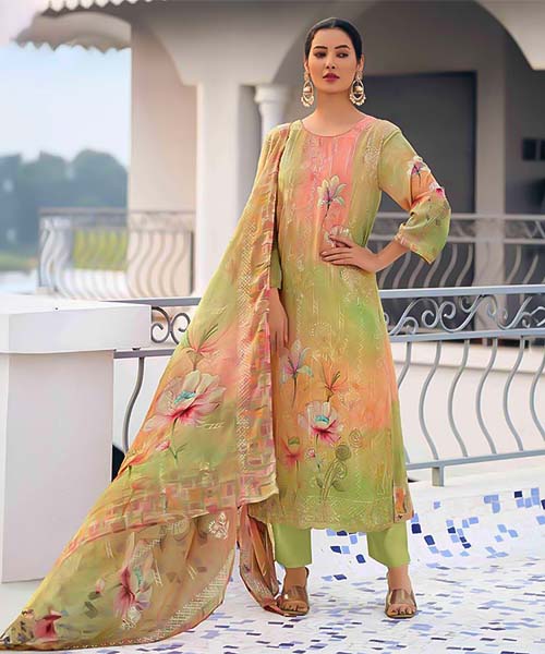 Green  Georgette Party Wear Salwar Kameez in peterborough