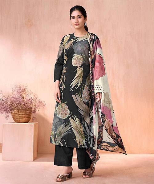 Black  Lawn Cotton Casual Wear Salwar Kameez in stirling
