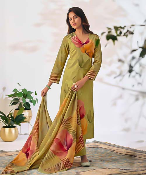 Green  Cotton Casual Wear Salwar Kameez in ipswich