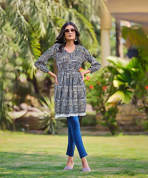 Black Rayon Casual Wear Kurti