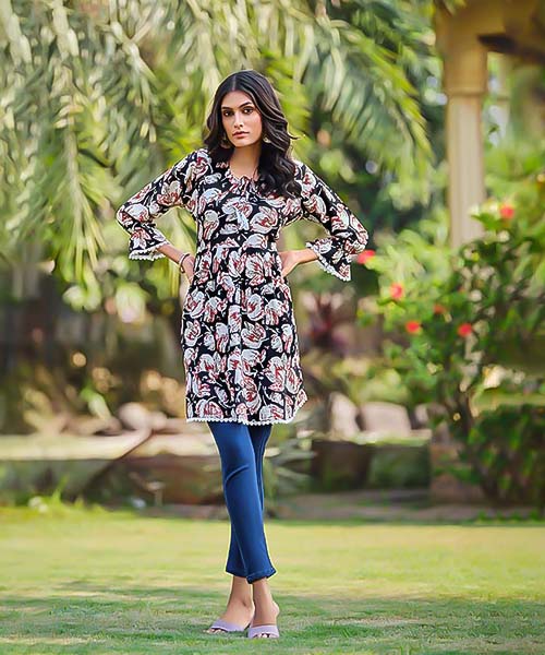 Black and White Rayon Casual Wear Kurti