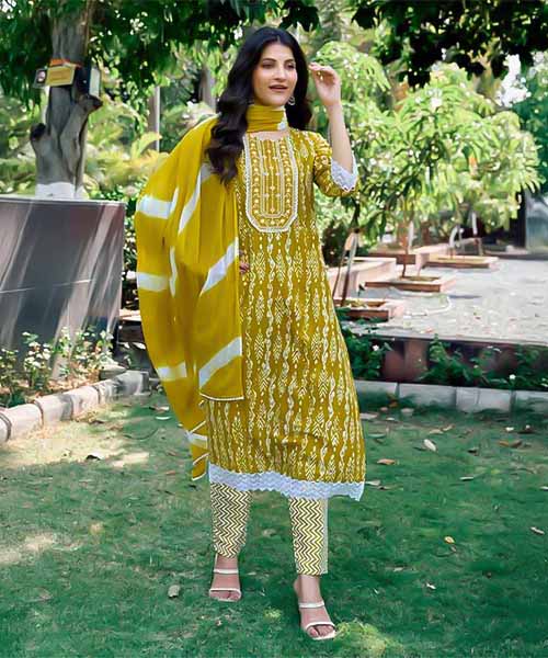 Green  Cotton Casual Wear Salwar Kameez in bolton