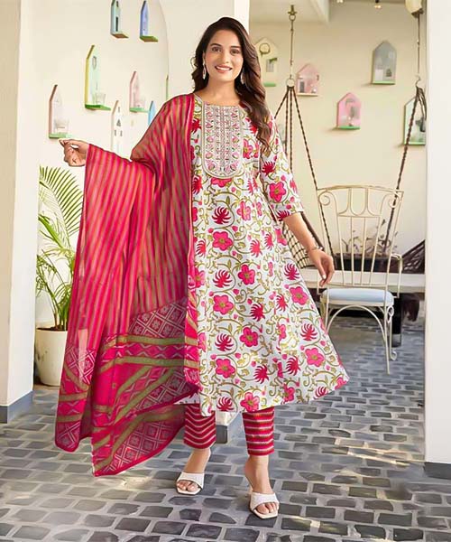 White  Cotton Casual Wear Salwar Kameez in swindon