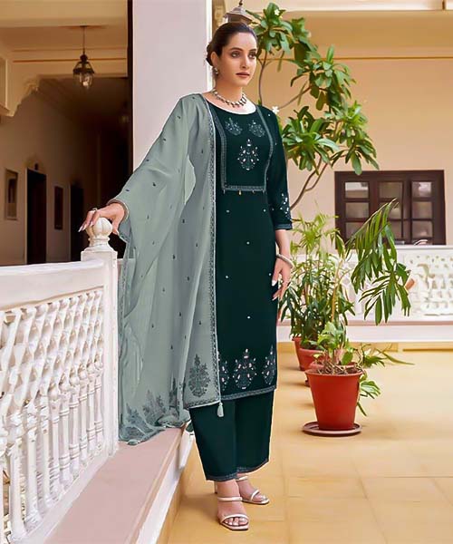 Green  Viscose Casual Wear Salwar Kameez in peterborough